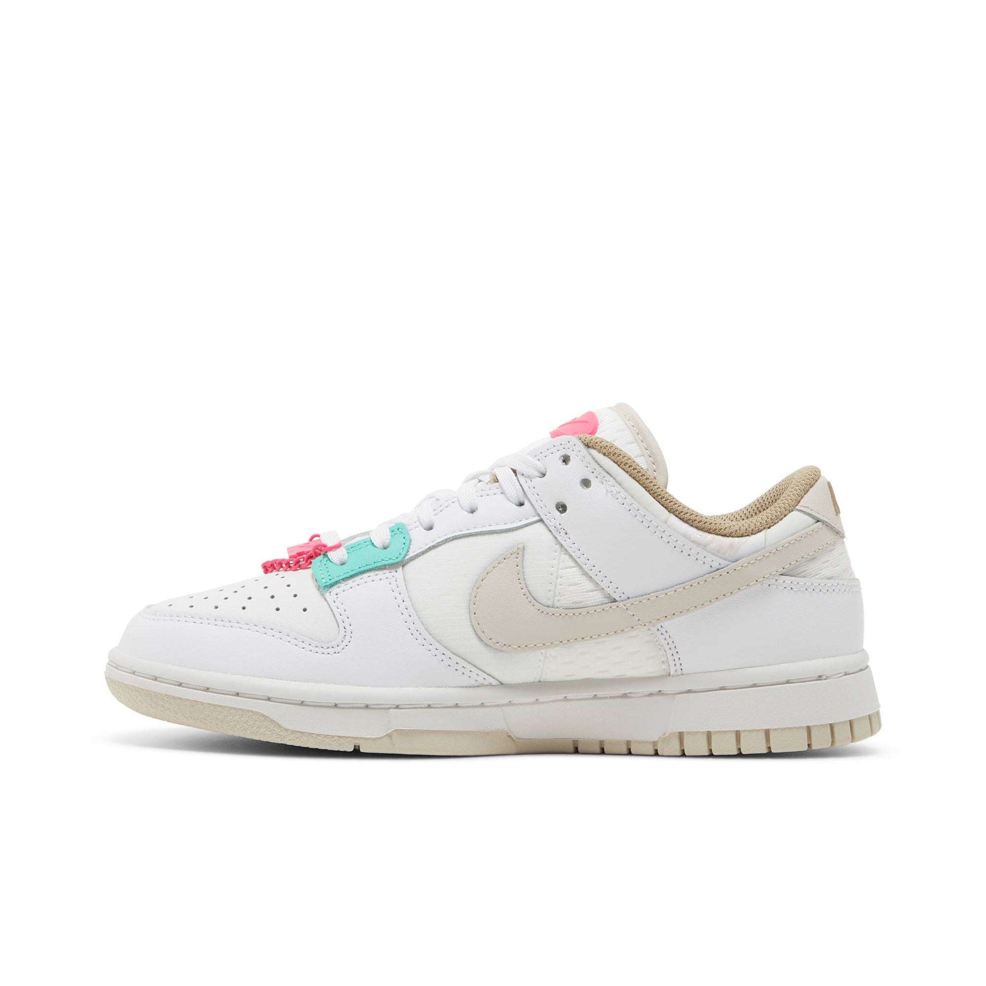 Wmns Dunk Low 'Pink Bling' DX6060-121