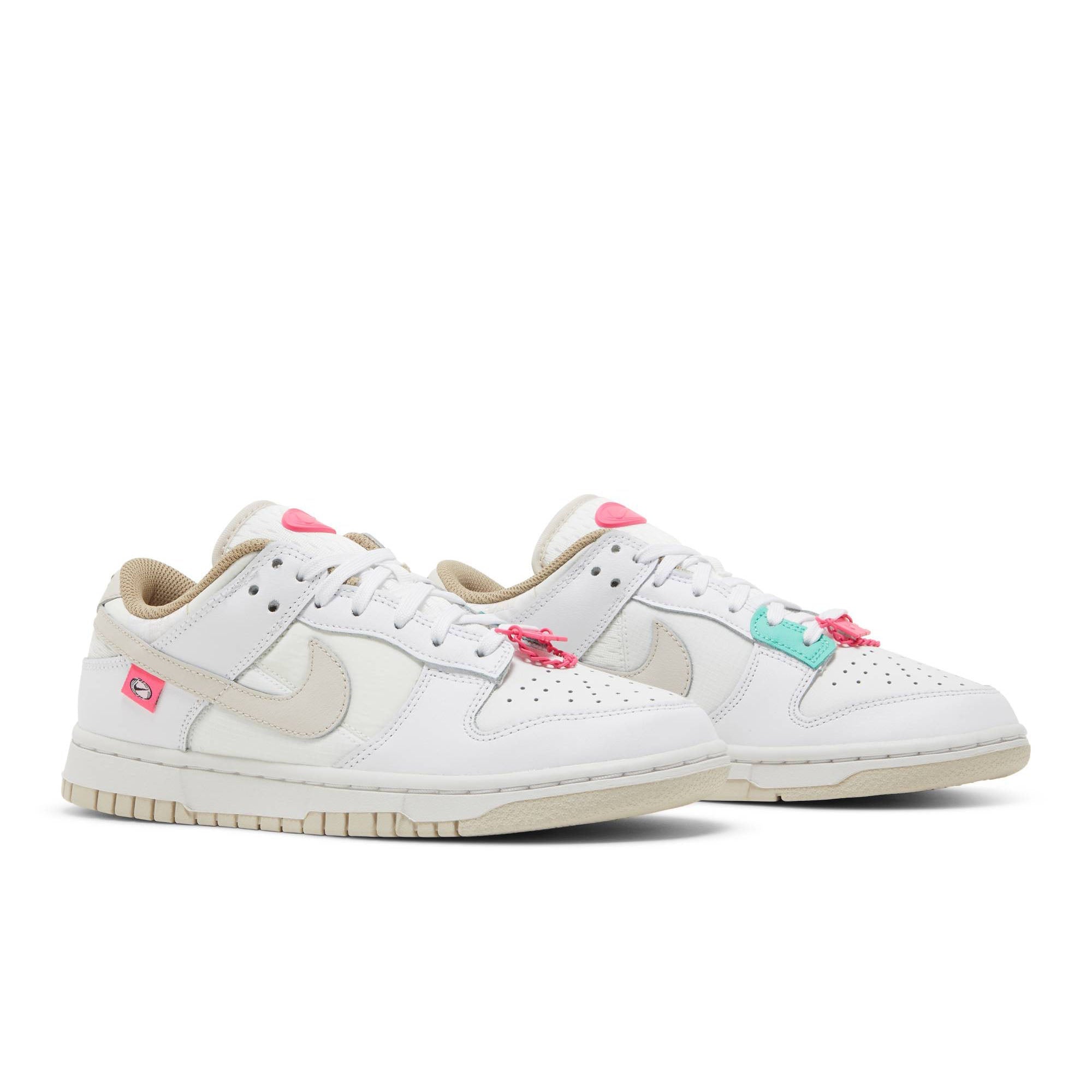Wmns Dunk Low 'Pink Bling' DX6060-121