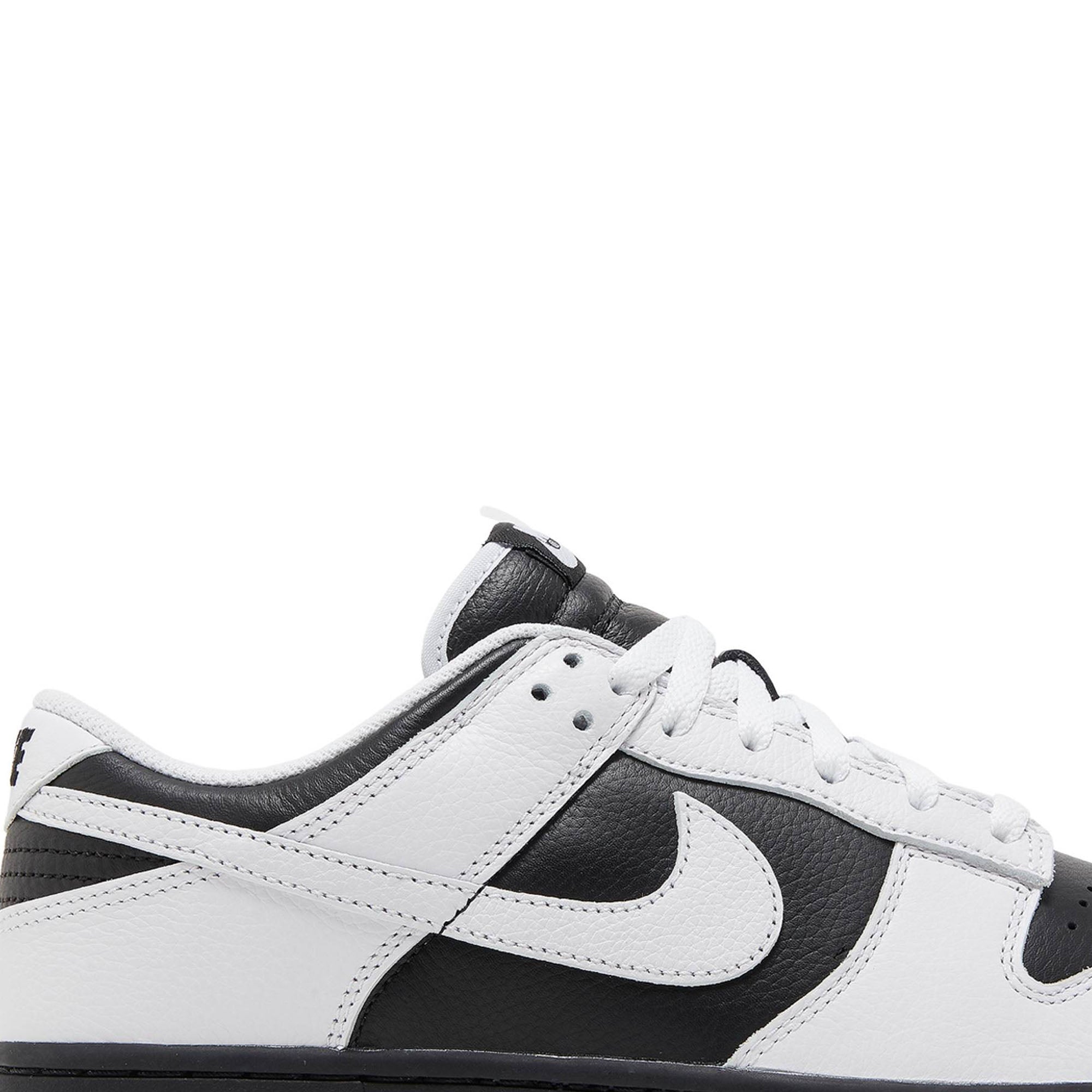 Dunk Low 'Reverse Panda' FD9064-011