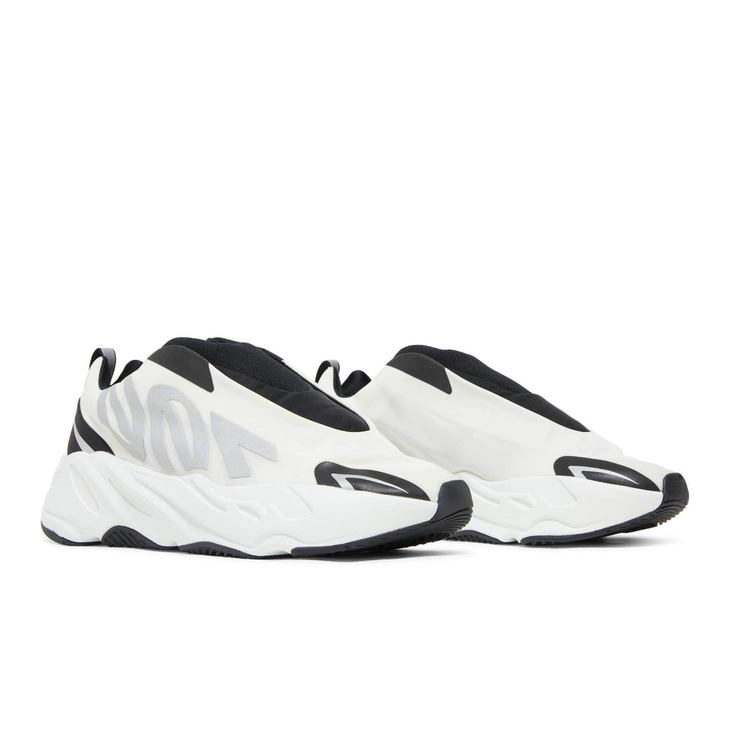 Yeezy Boost 700 MNVN Laceless 'Analog' IG4798