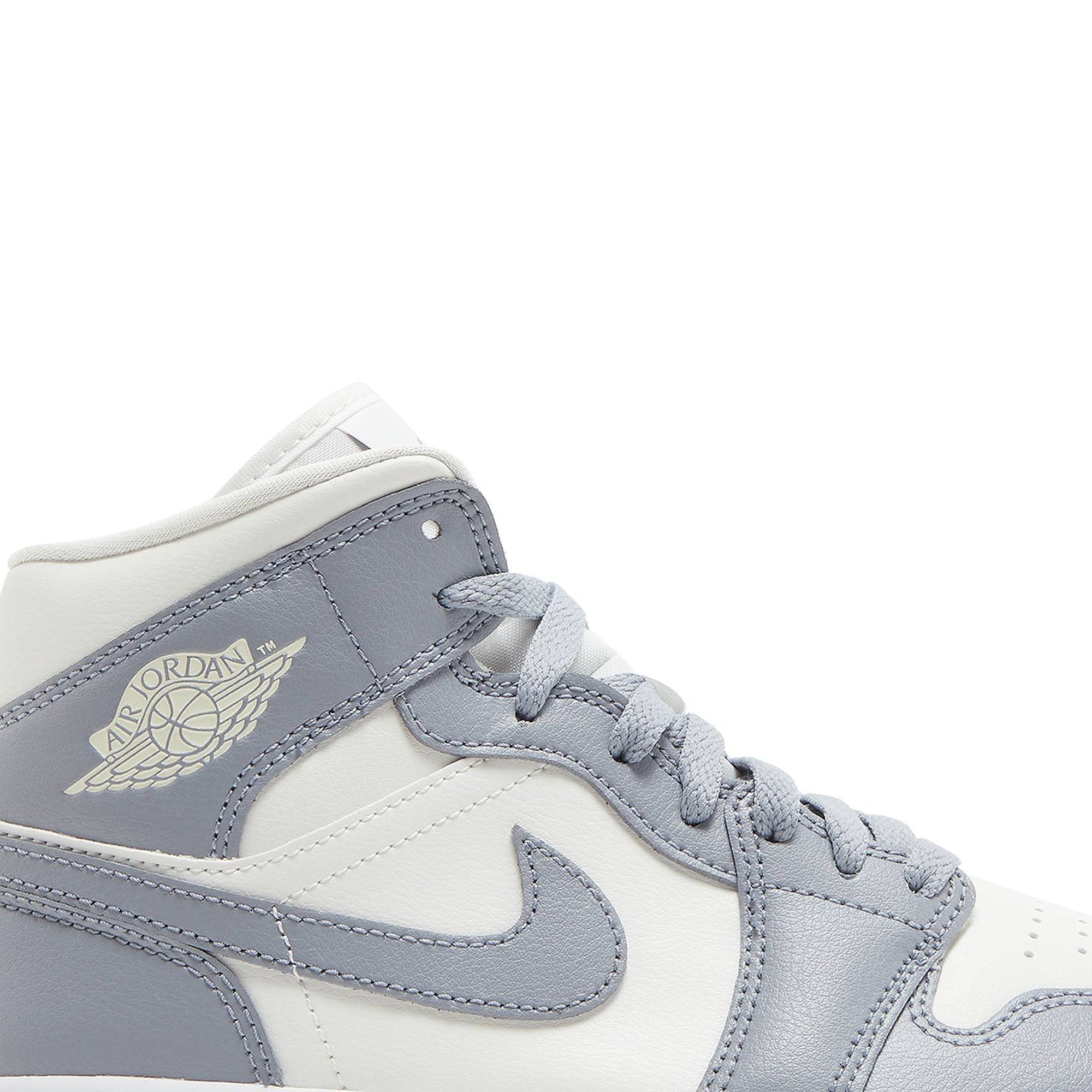 Wmns Air Jordan 1 Mid 'Stealth' BQ6472-115
