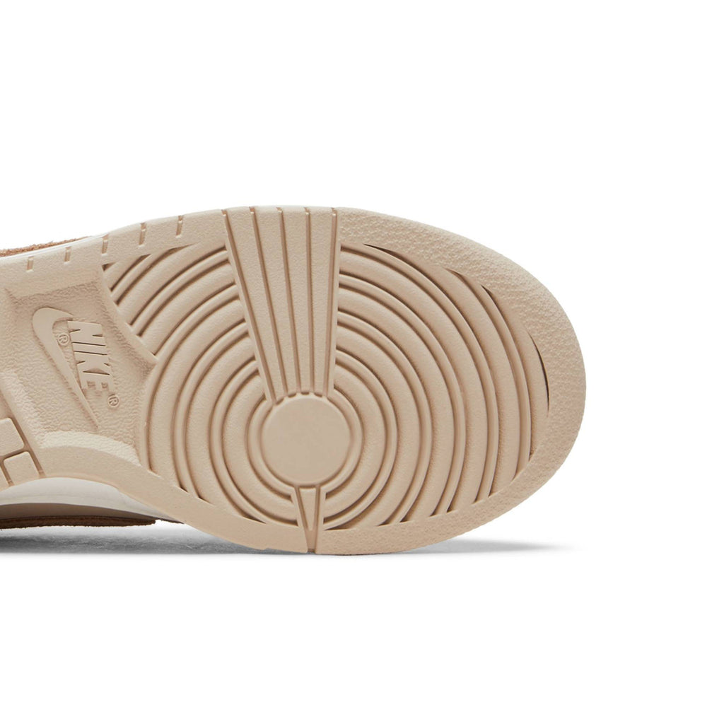 Wmns Dunk Low SE 'Sandrift' FD0873-126
