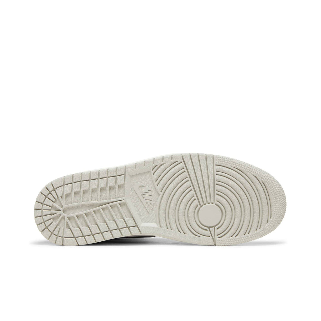 Air Jordan 1 Retro High OG 'White Cement' DZ5485-052