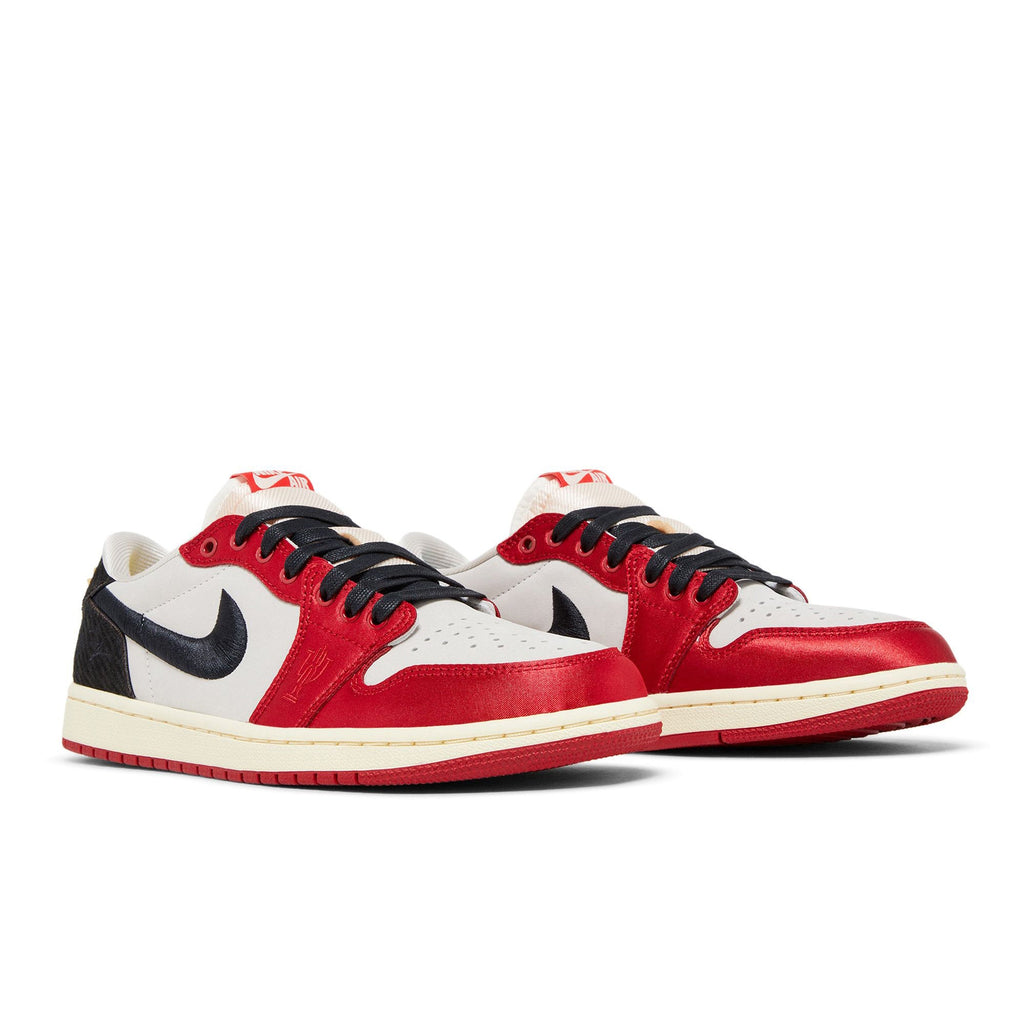 Trophy Room x Air Jordan 1 Retro Low OG SP 'Rookie Card - Away' FN0432-100