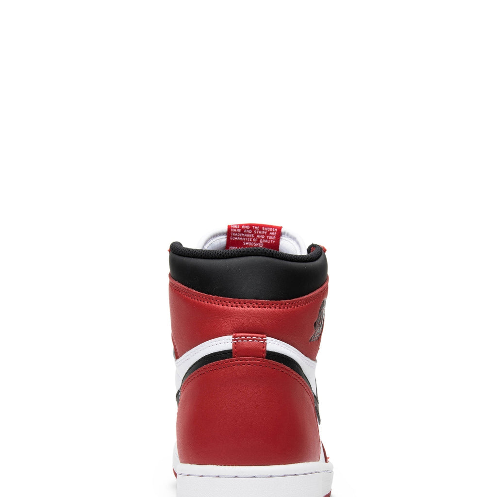 Air Jordan 1 Retro High OG 'Chicago' 2015 555088-101