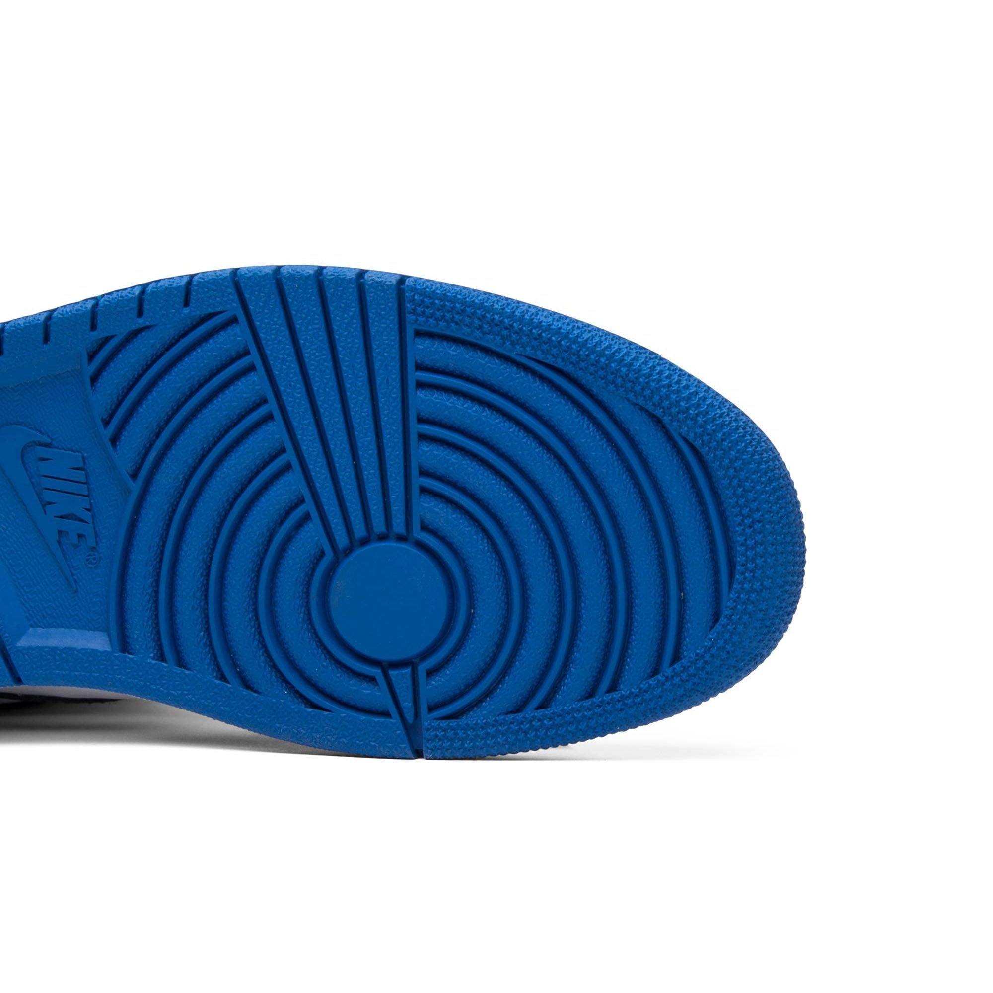 Fragment Design x Air Jordan 1 Retro High OG 716371-040