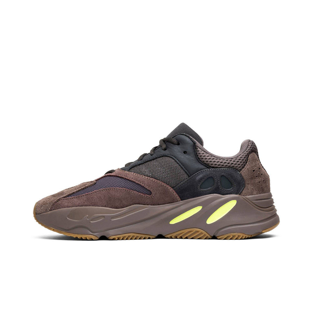 Yeezy Boost 700 'Mauve' EE9614