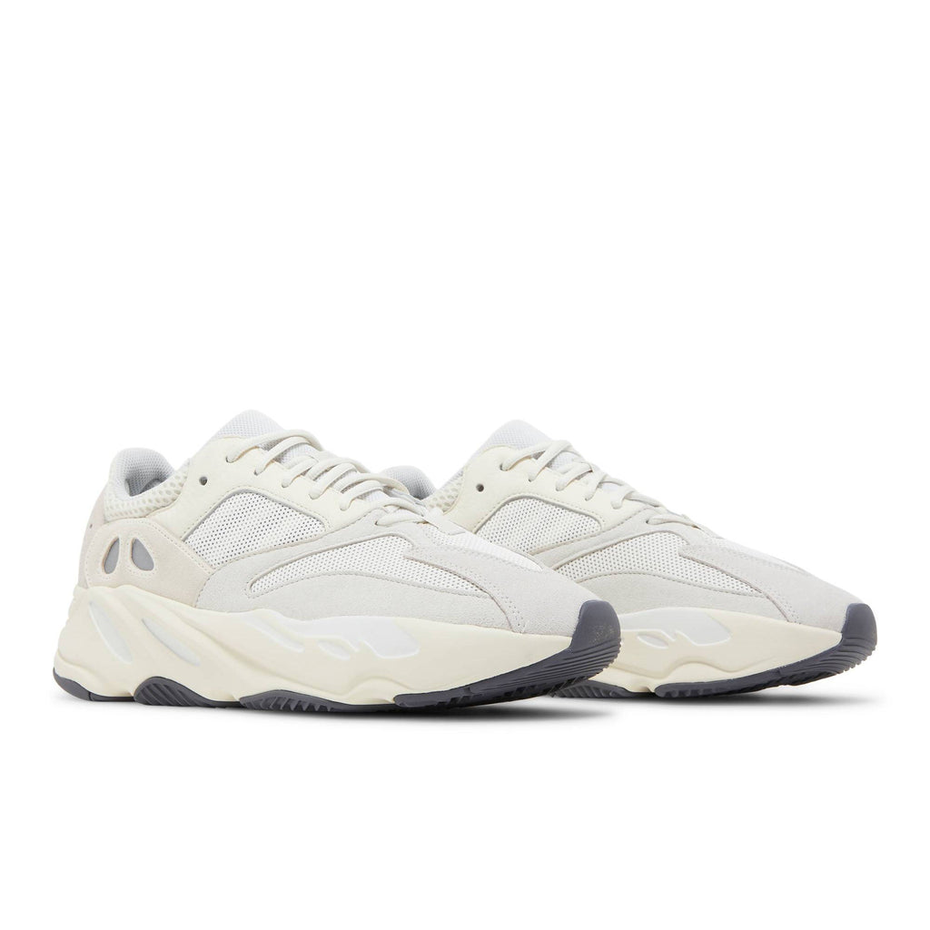 Yeezy Boost 700 'Analog' EG7596