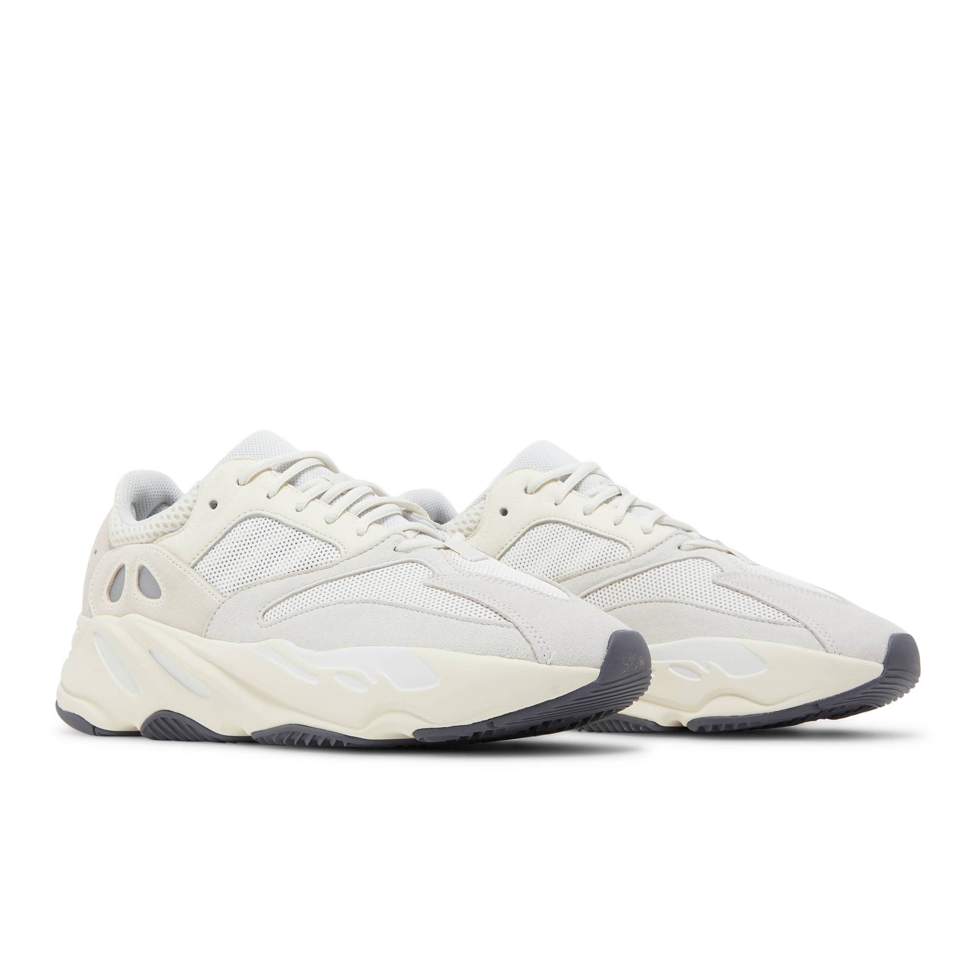 Yeezy Boost 700 'Analog' EG7596