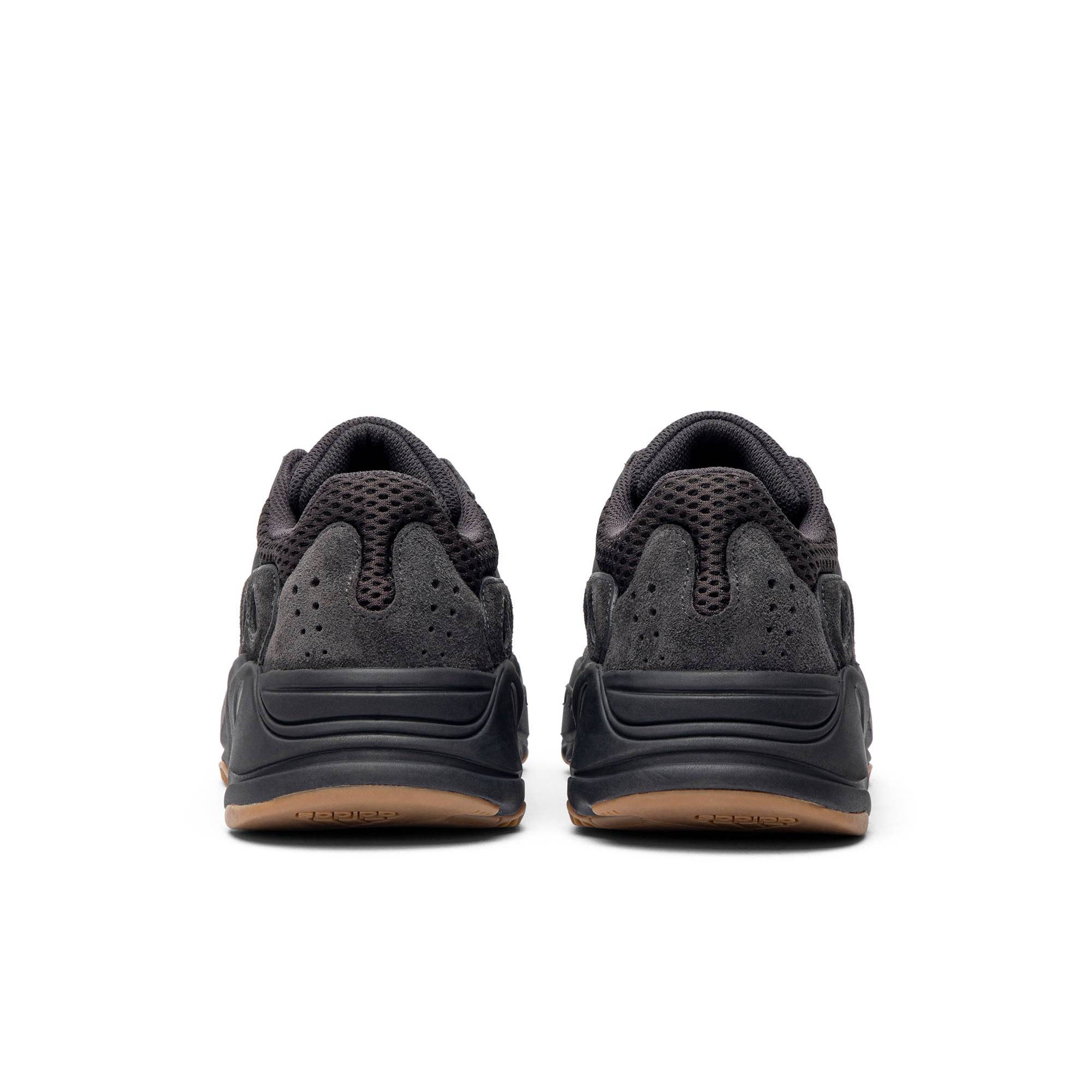 Yeezy Boost 700 'Utility Black' FV5304
