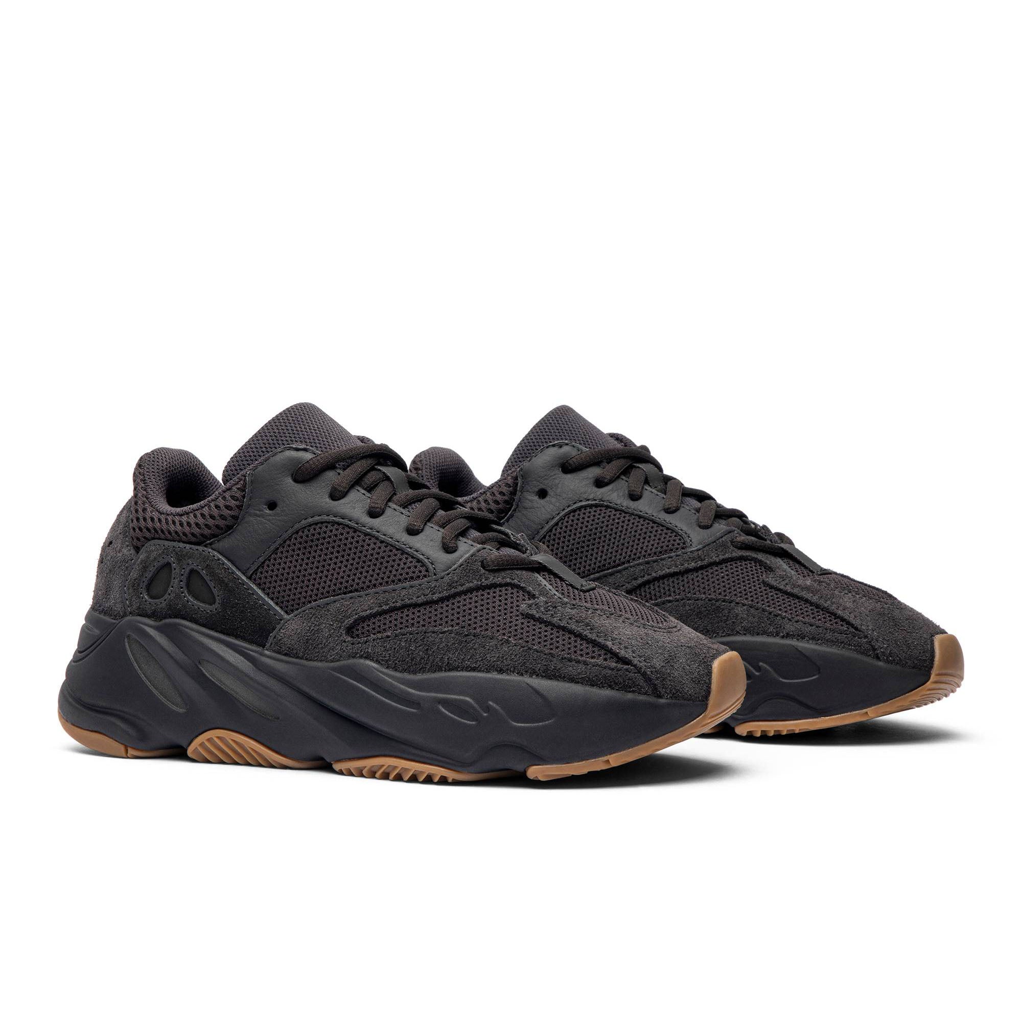 Yeezy Boost 700 'Utility Black' FV5304
