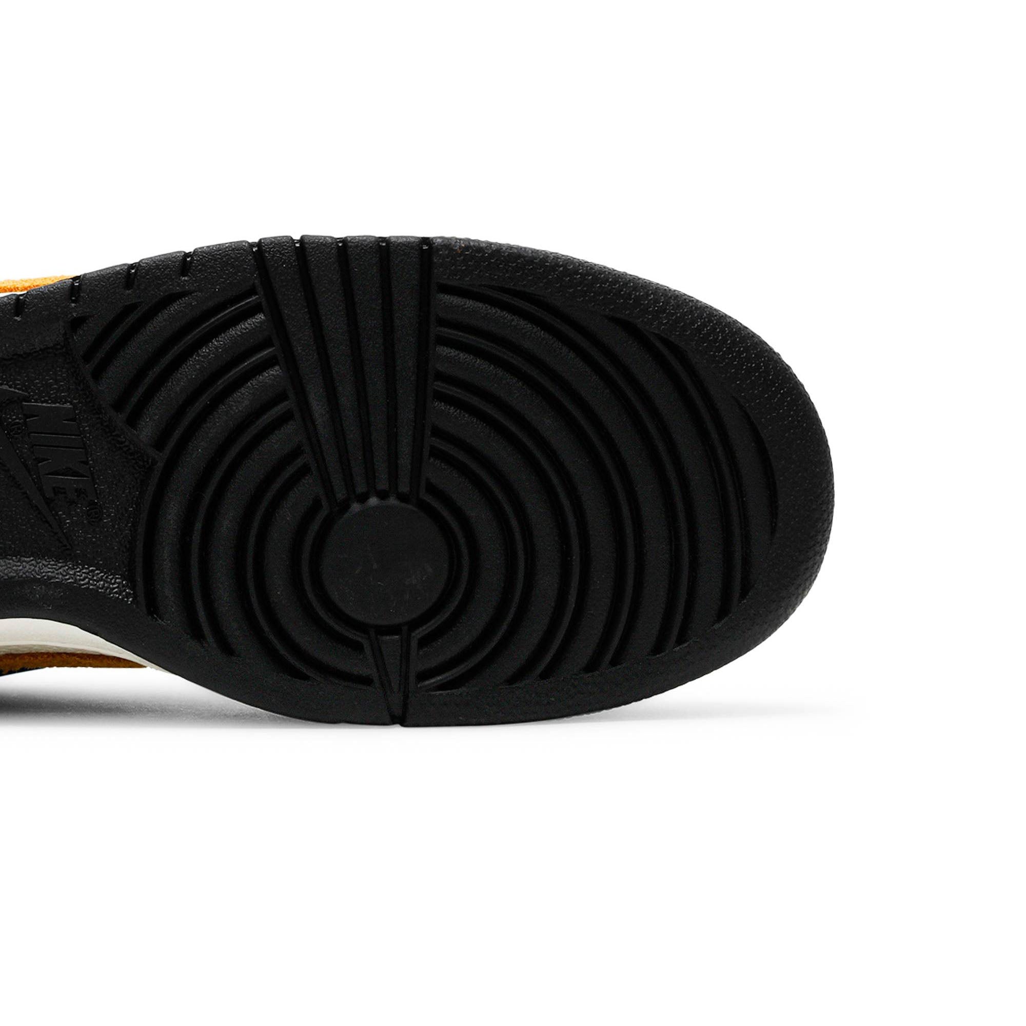 Kasina x Dunk Low '80s Bus' CZ6501-100