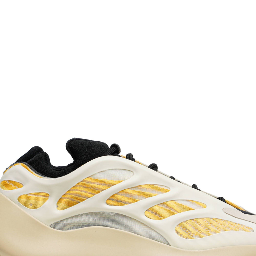 Yeezy 700 V3 'Safflower' G54853