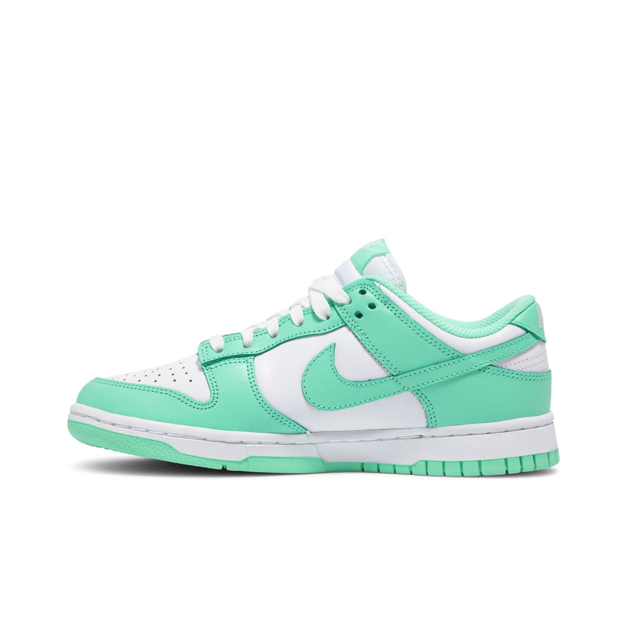 Wmns Dunk Low 'Green Glow' DD1503-105