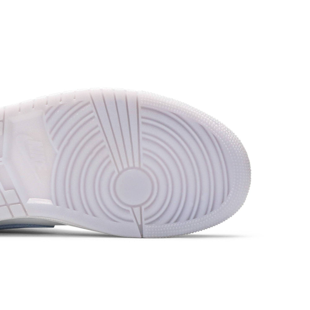 Wmns Air Jordan 1 Mid 'Wolf Grey Aluminum' BQ6472-105