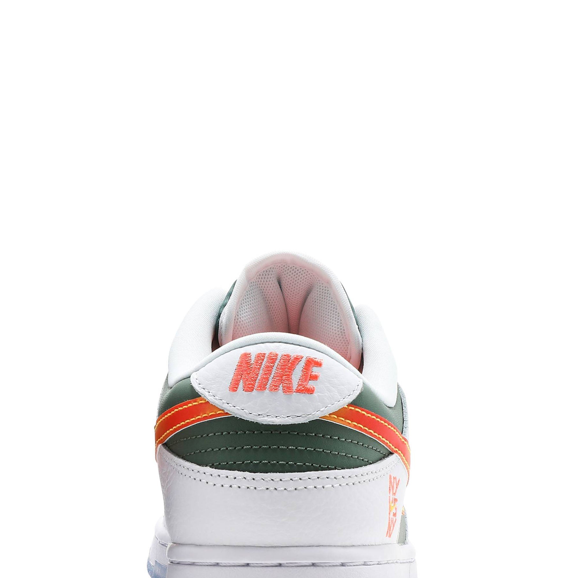 Dunk Low 'NY vs NY' DN2489-300