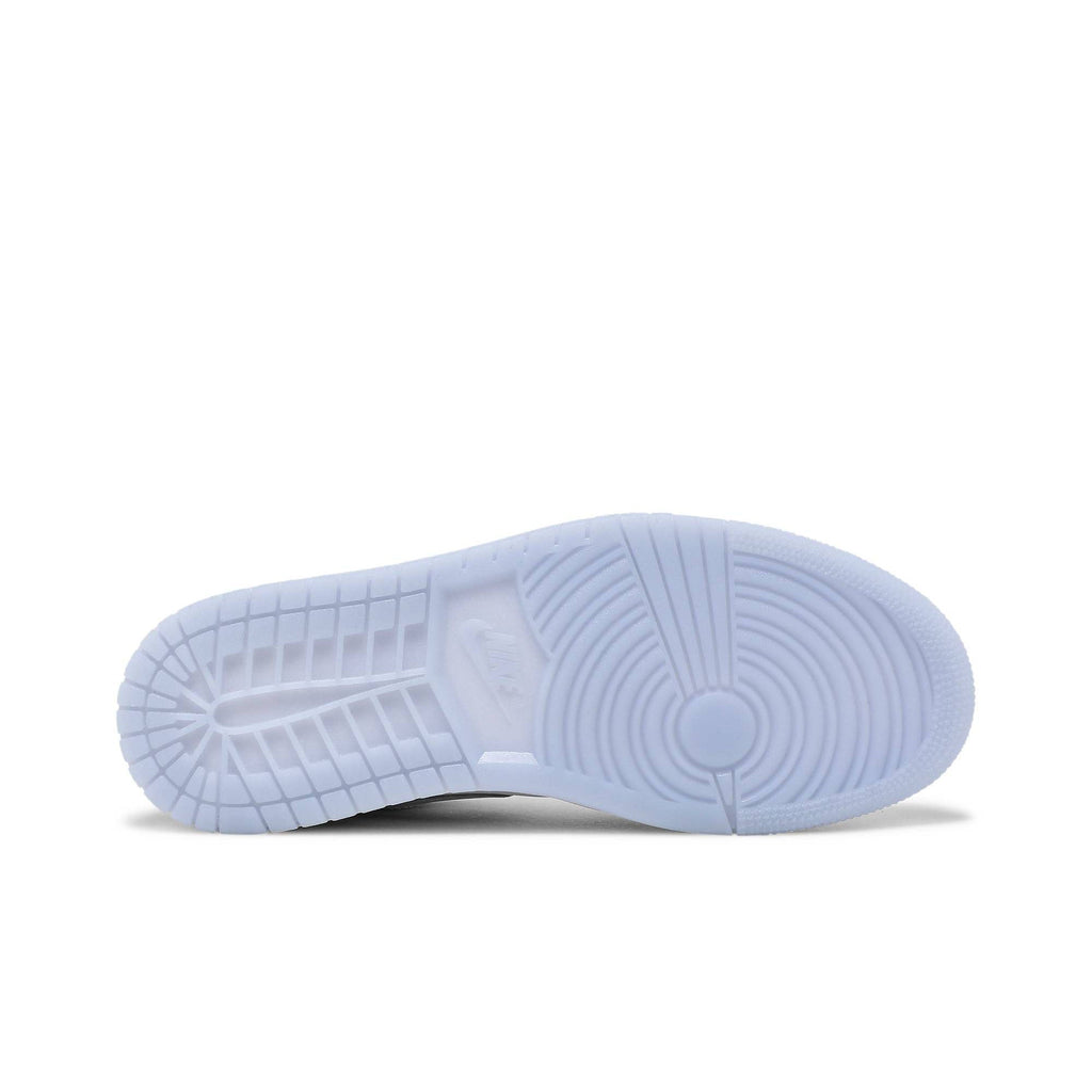 Wmns Air Jordan 1 Low 'White Wolf Grey' DC0774-105