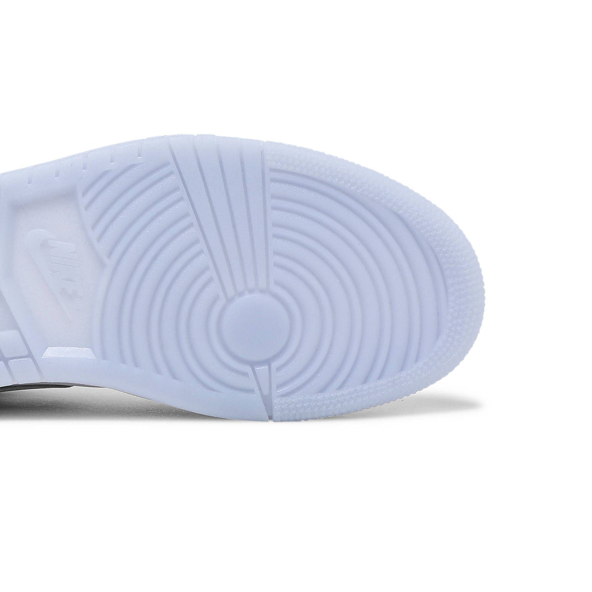 Wmns Air Jordan 1 Low 'White Wolf Grey' DC0774-105