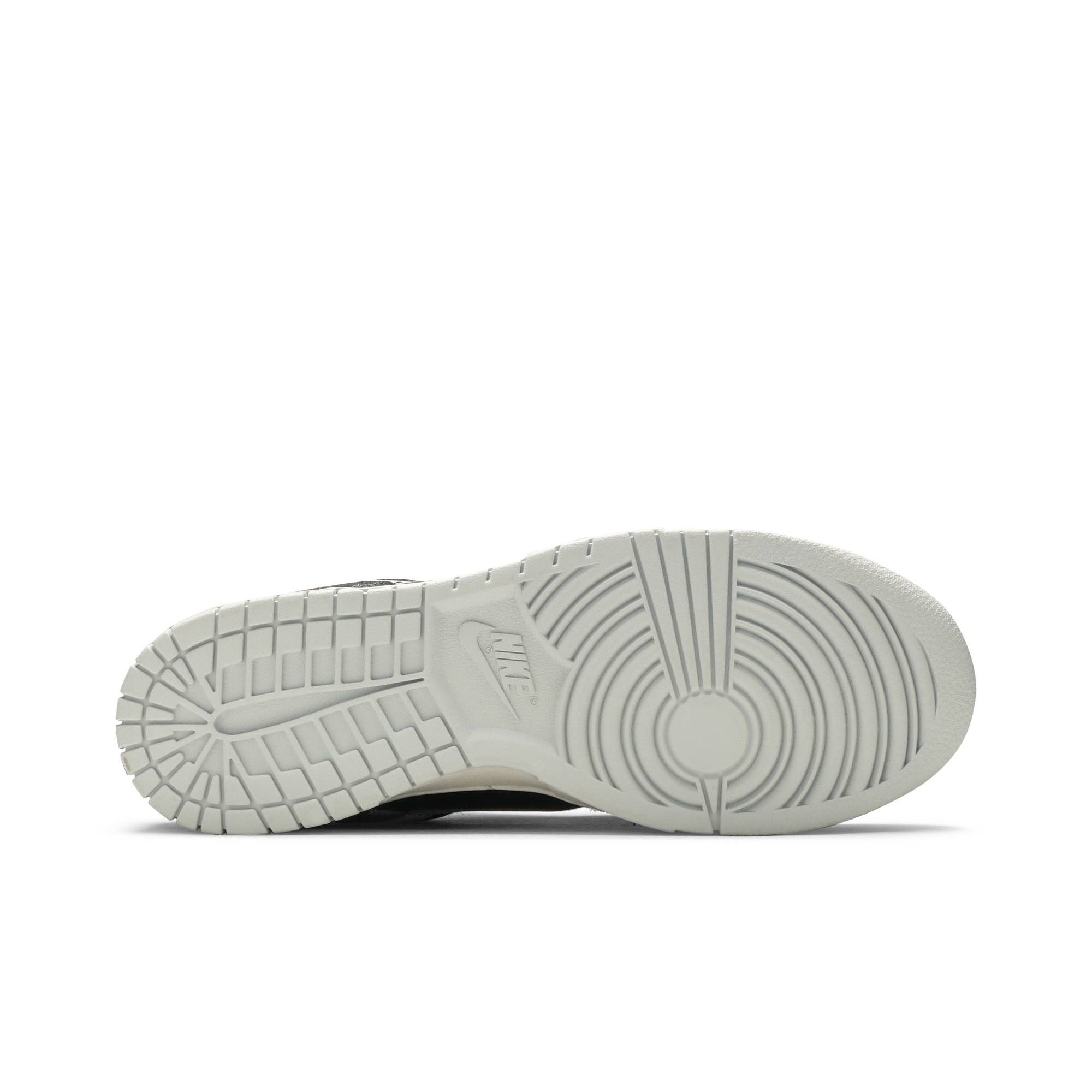 Dunk Low Premium 'Animal Pack - Zebra' DH7913-001