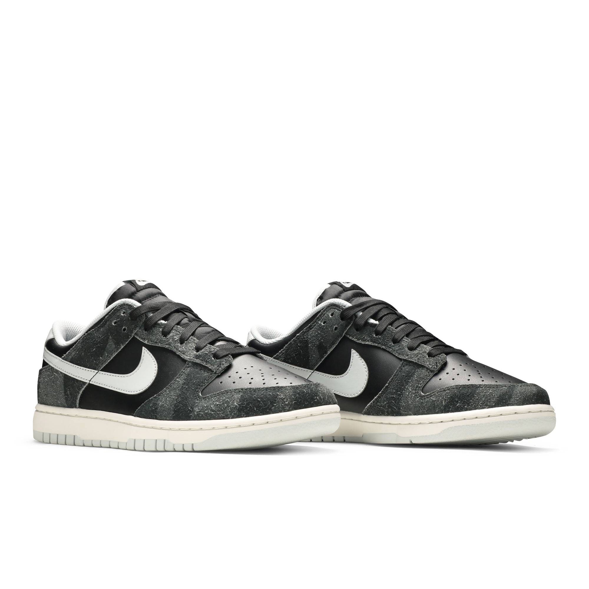 Dunk Low Premium 'Animal Pack - Zebra' DH7913-001