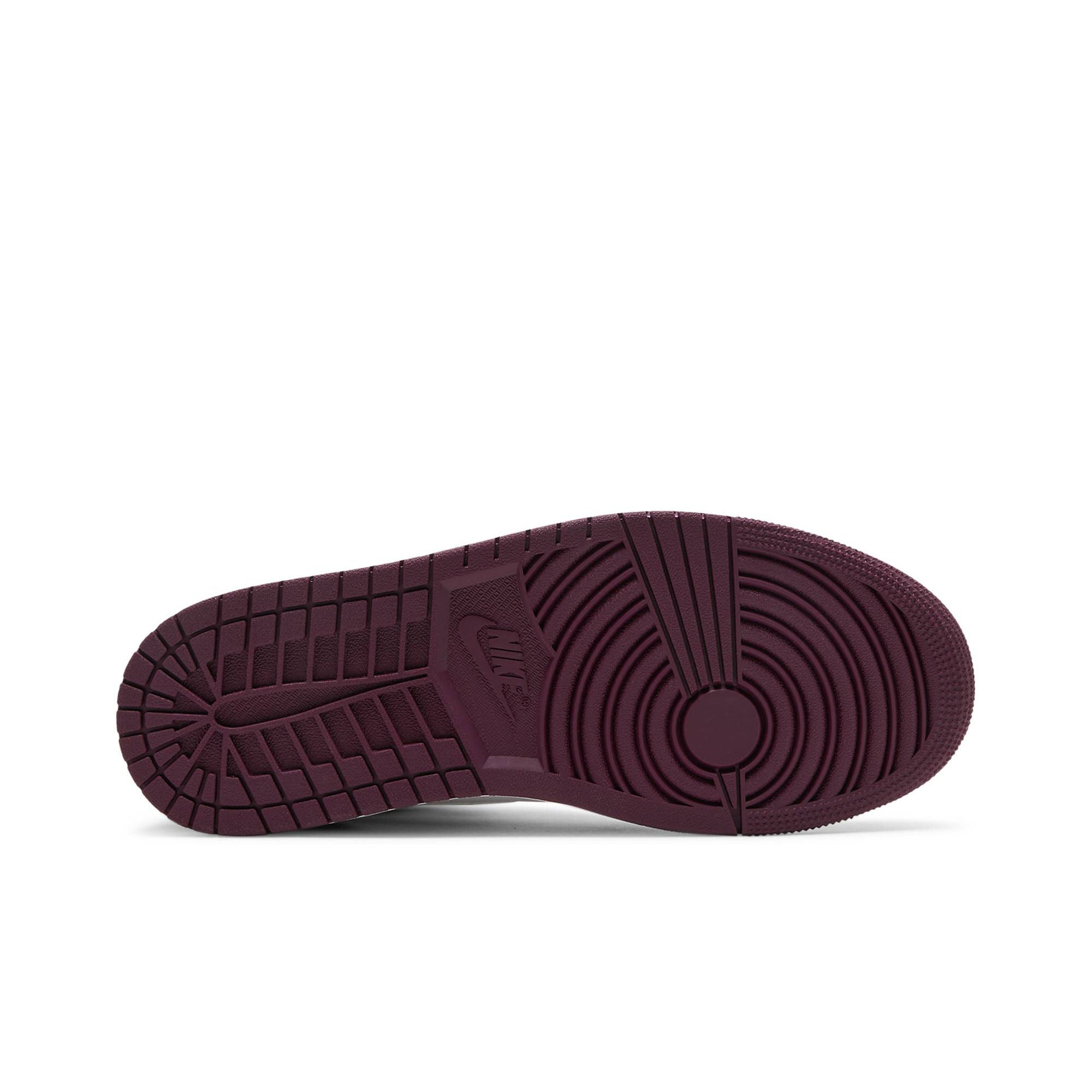 Air Jordan 1 Retro High OG 'Bordeaux' 555088-611