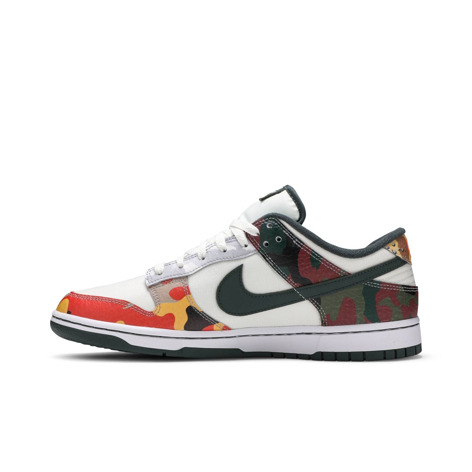 Dunk Low SE 'Sail Multi-Camo' DH0957-100