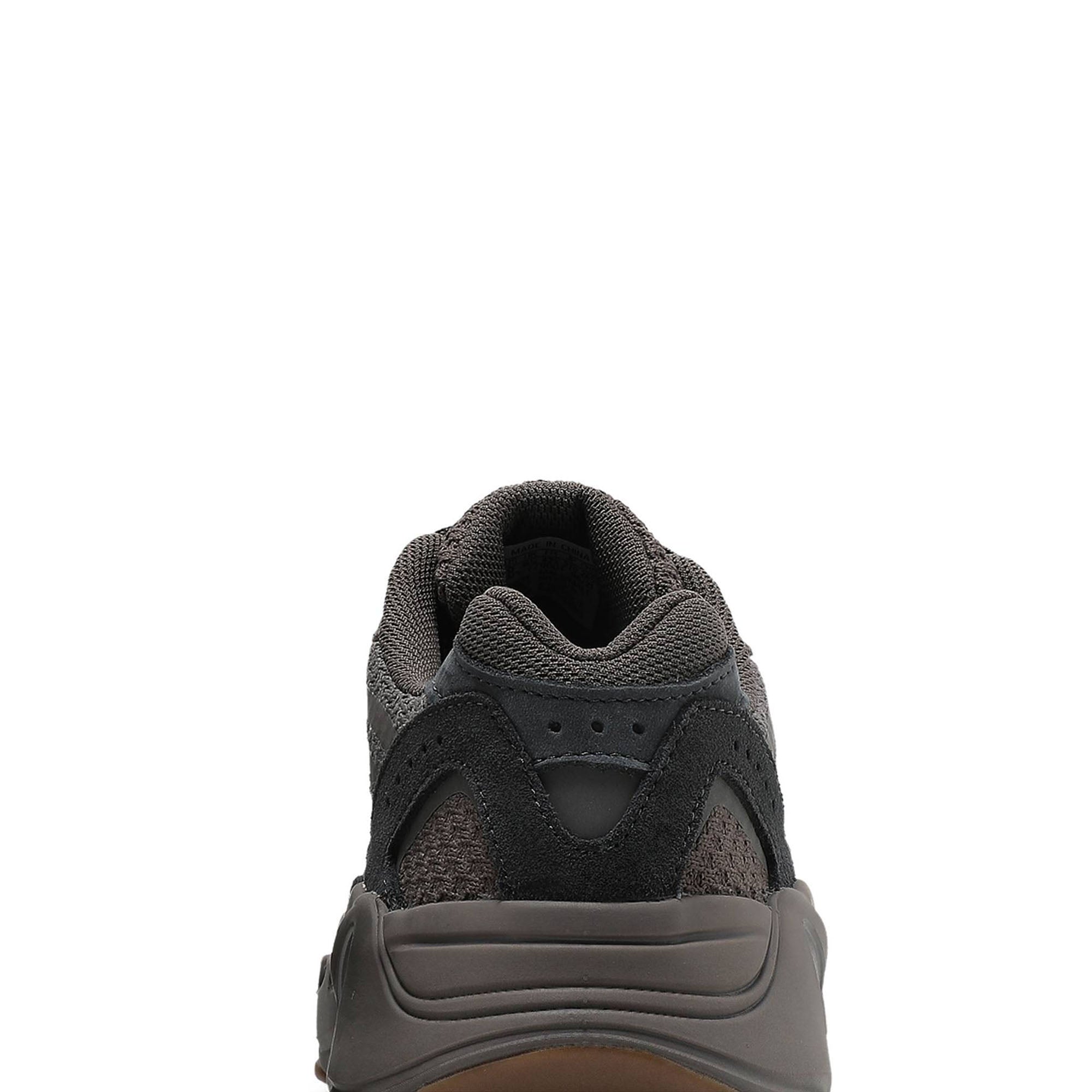 Yeezy Boost 700 V2 'Mauve' GZ0724