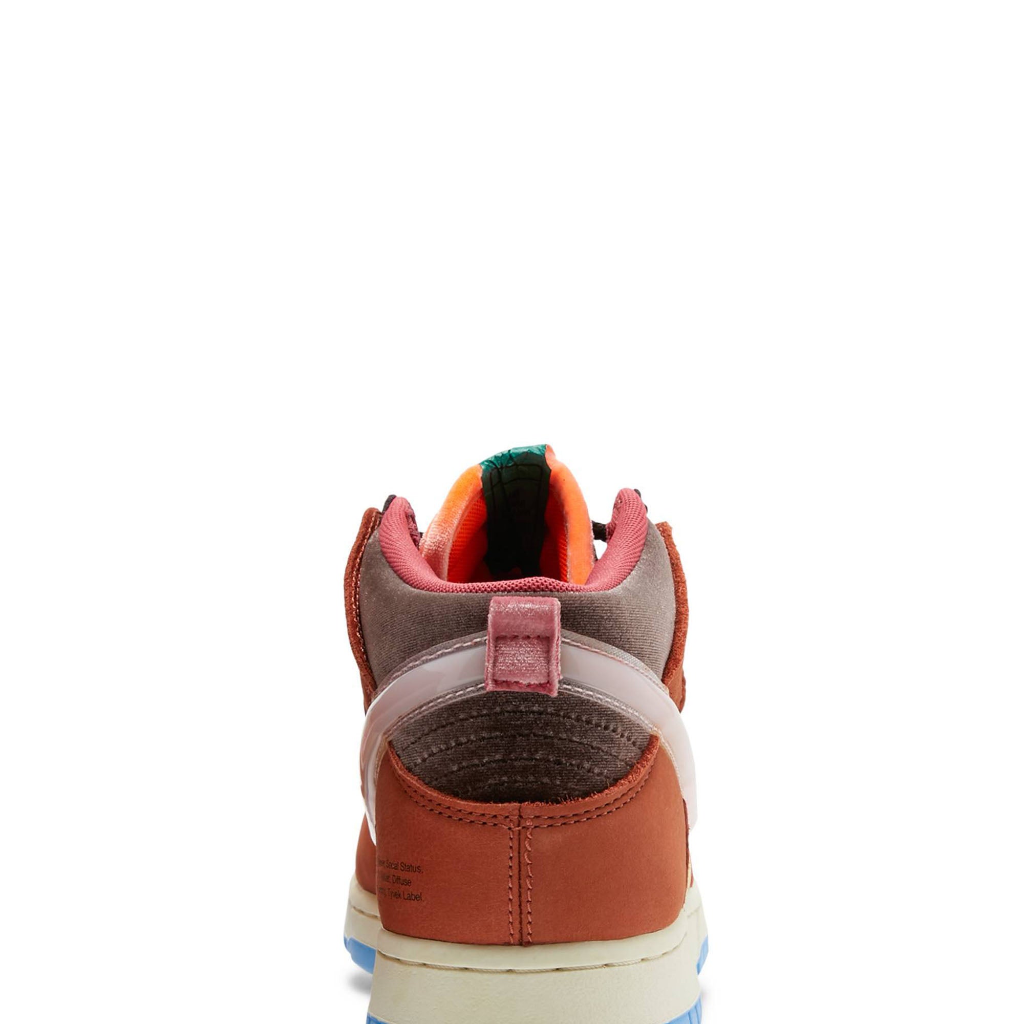 Social Status x Dunk Mid 'Chocolate Milk' DJ1173-700