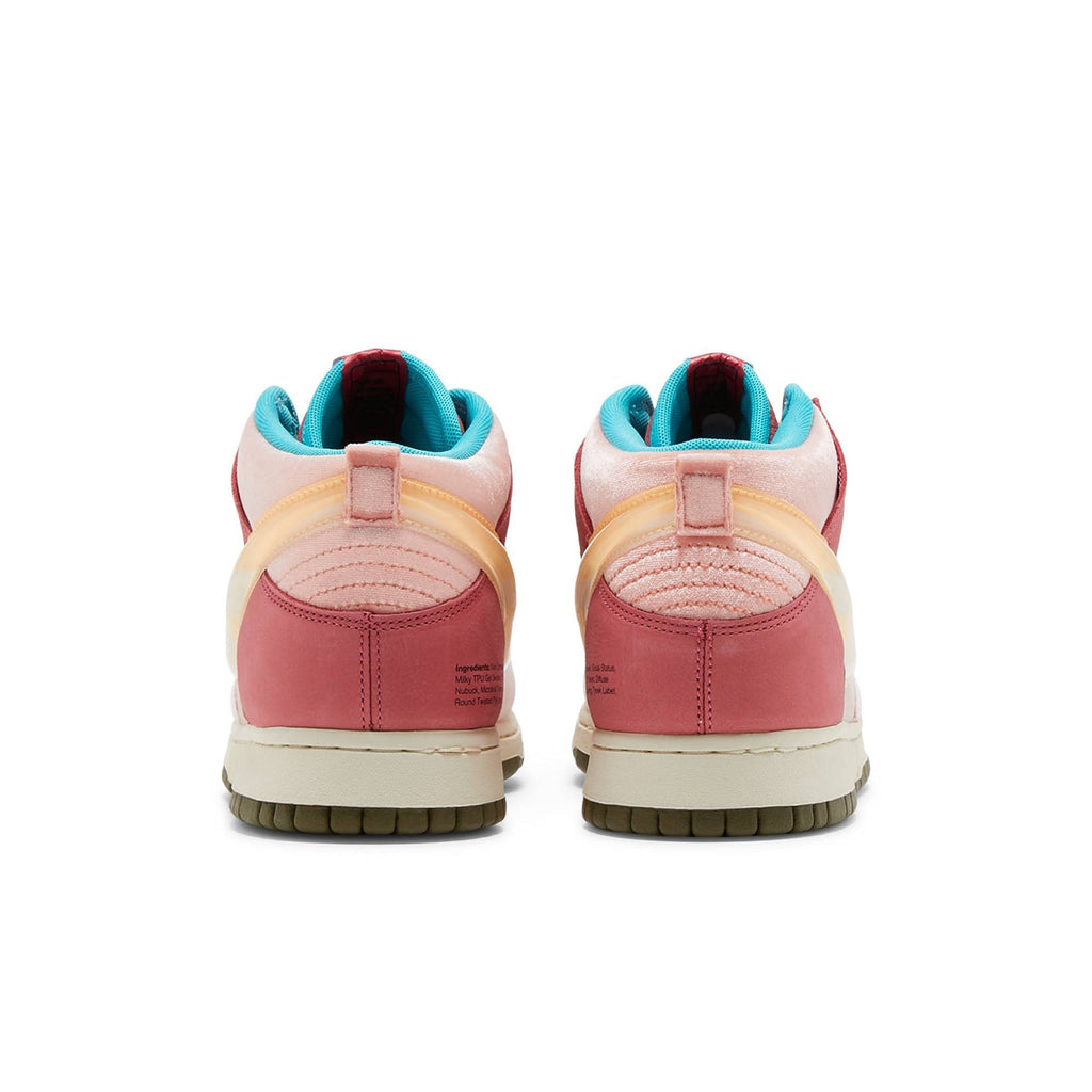 Social Status x Dunk Mid 'Strawberry Milk' DJ1173-600