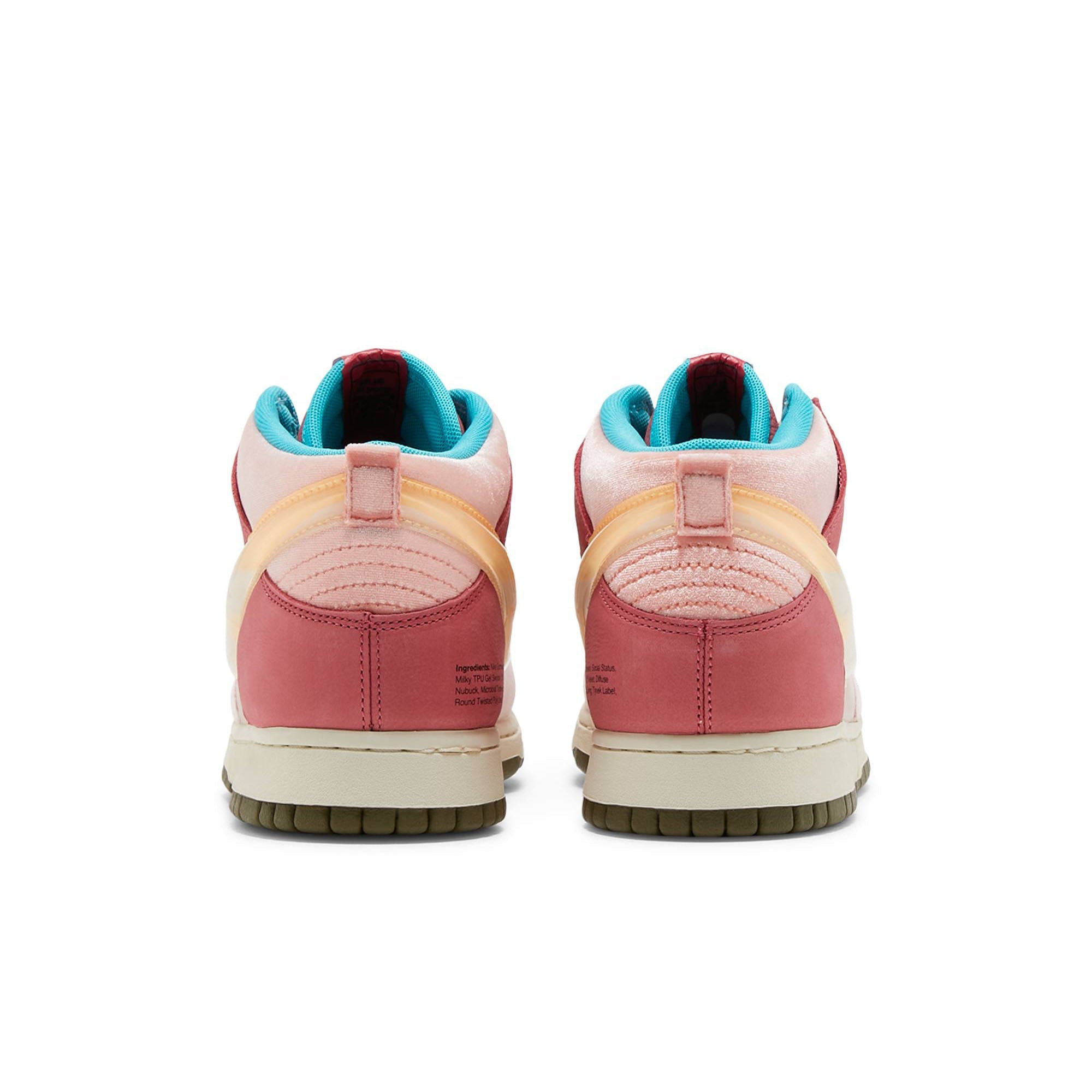 Social Status x Dunk Mid 'Strawberry Milk' DJ1173-600