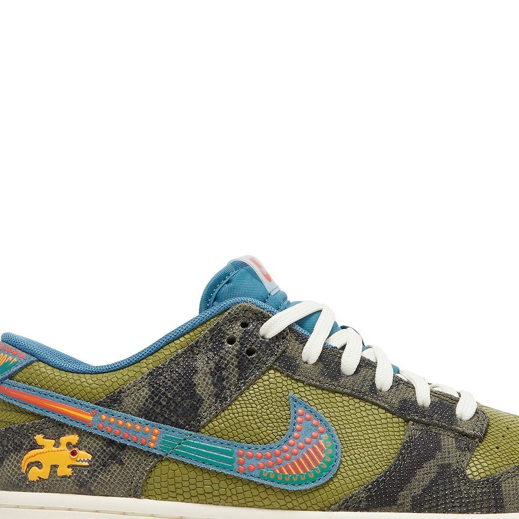 Dunk Low 'SiEMPRE Familia' DO2160-335