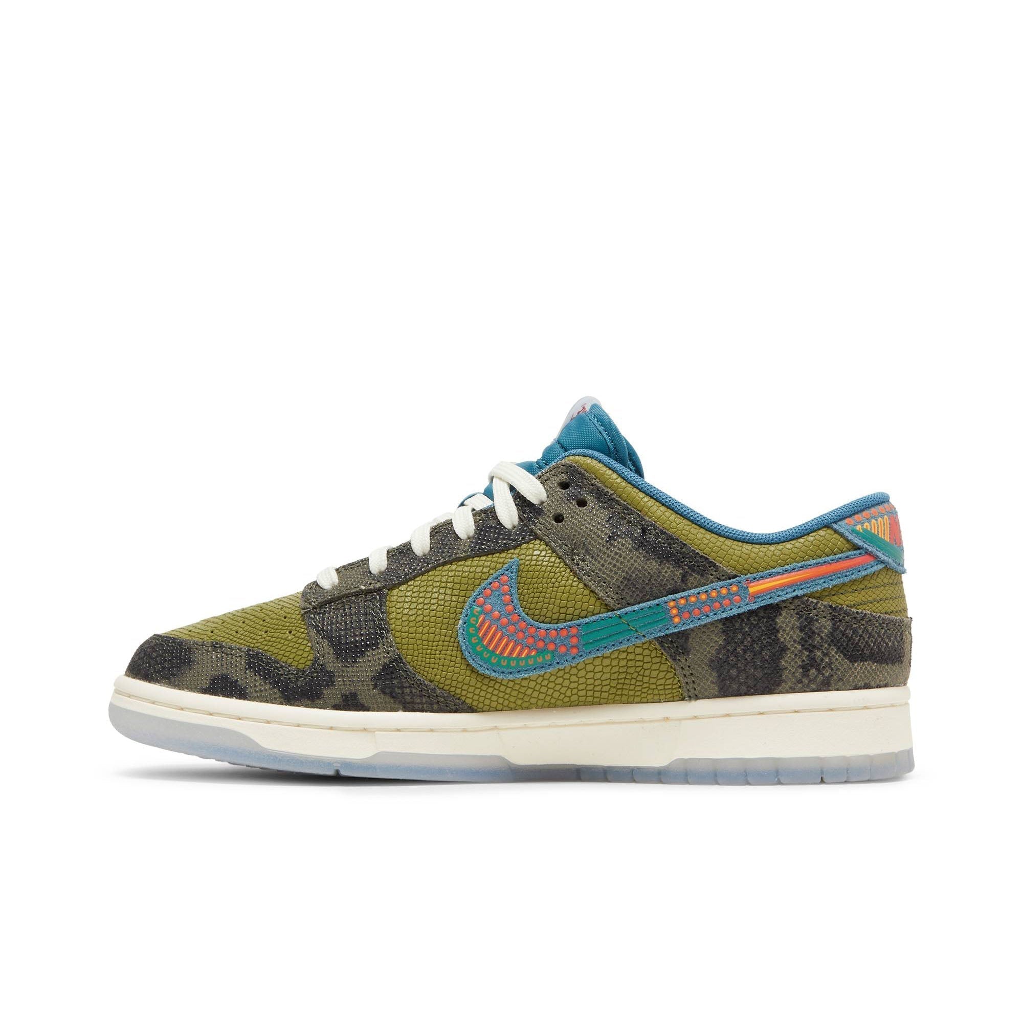 Dunk Low 'SiEMPRE Familia' DO2160-335