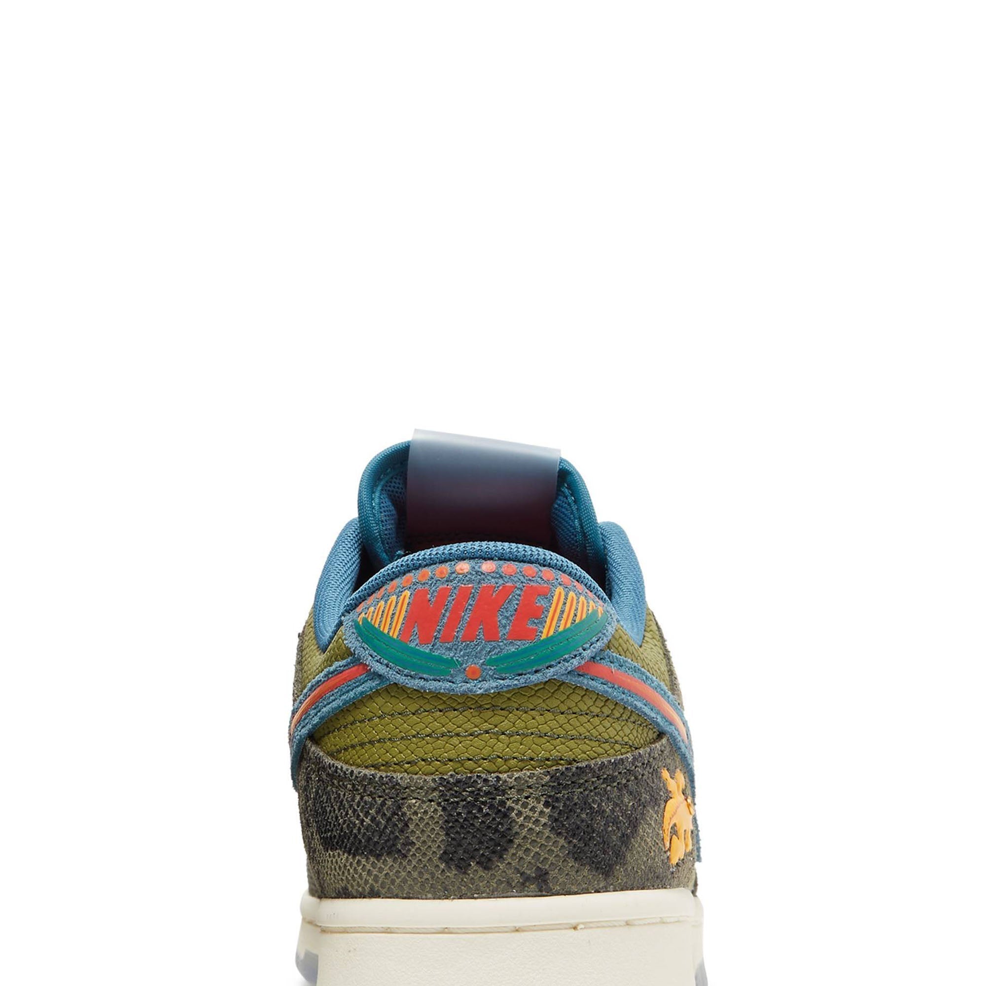 Dunk Low 'SiEMPRE Familia' DO2160-335