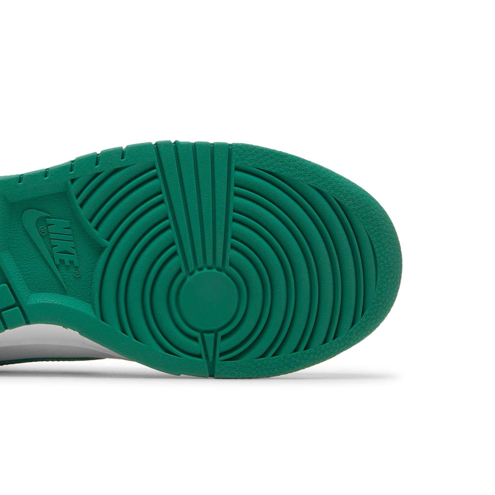Wmns Dunk Low 'Green Noise' DD1503-112