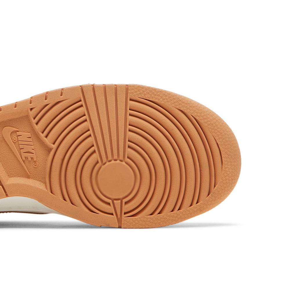 Wmns Dunk Low 'Harvest Moon' DD1503-114
