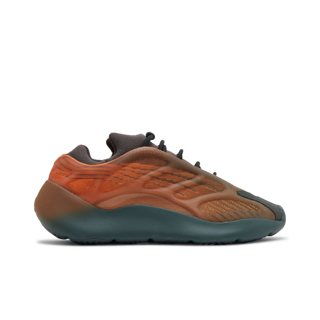 Yeezy 700 V3 'Copper Fade' GY4109