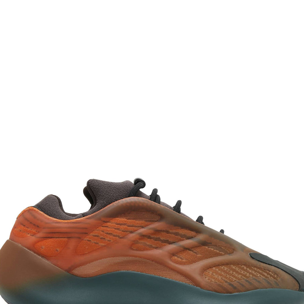 Yeezy 700 V3 'Copper Fade' GY4109
