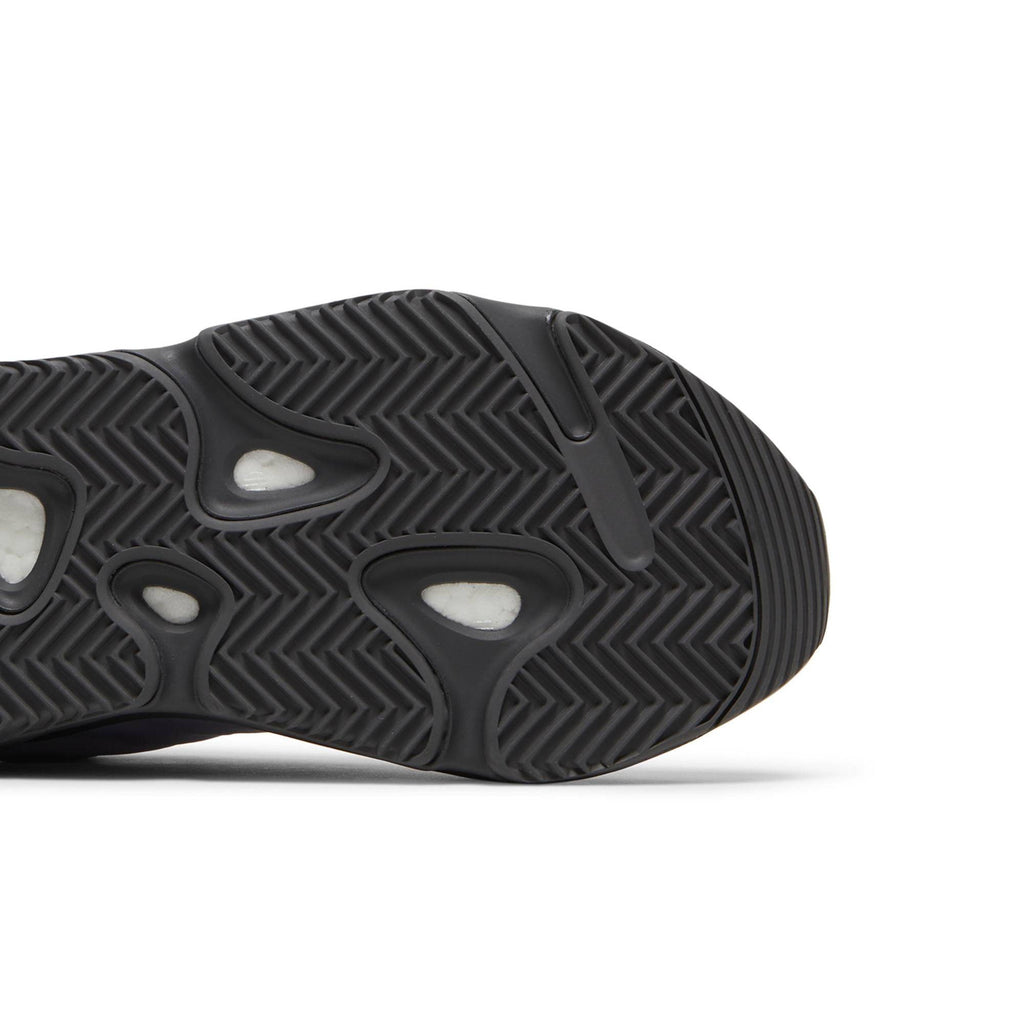 Yeezy Boost 700 MNVN 'Geode' GW9526