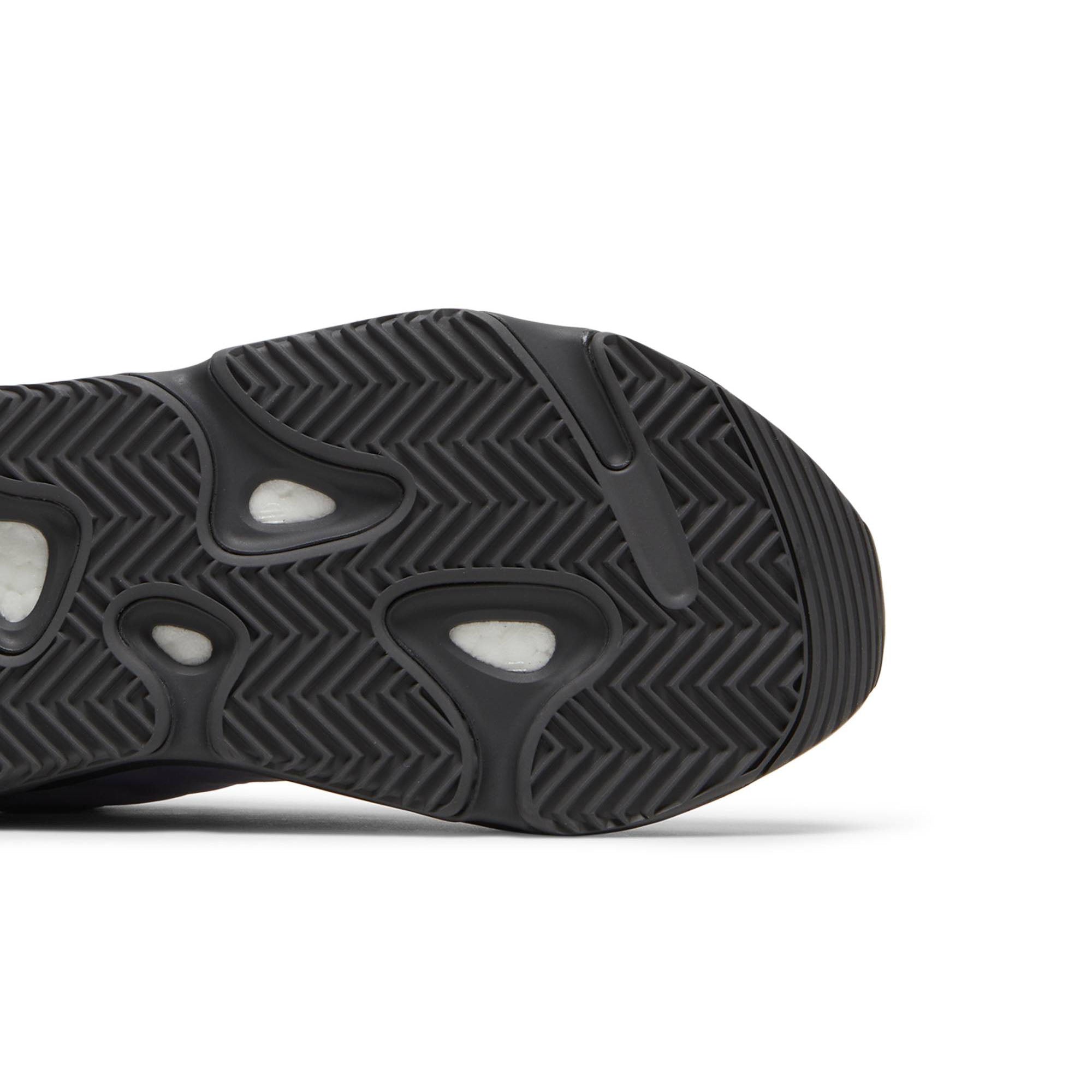 Yeezy Boost 700 MNVN 'Geode' GW9526