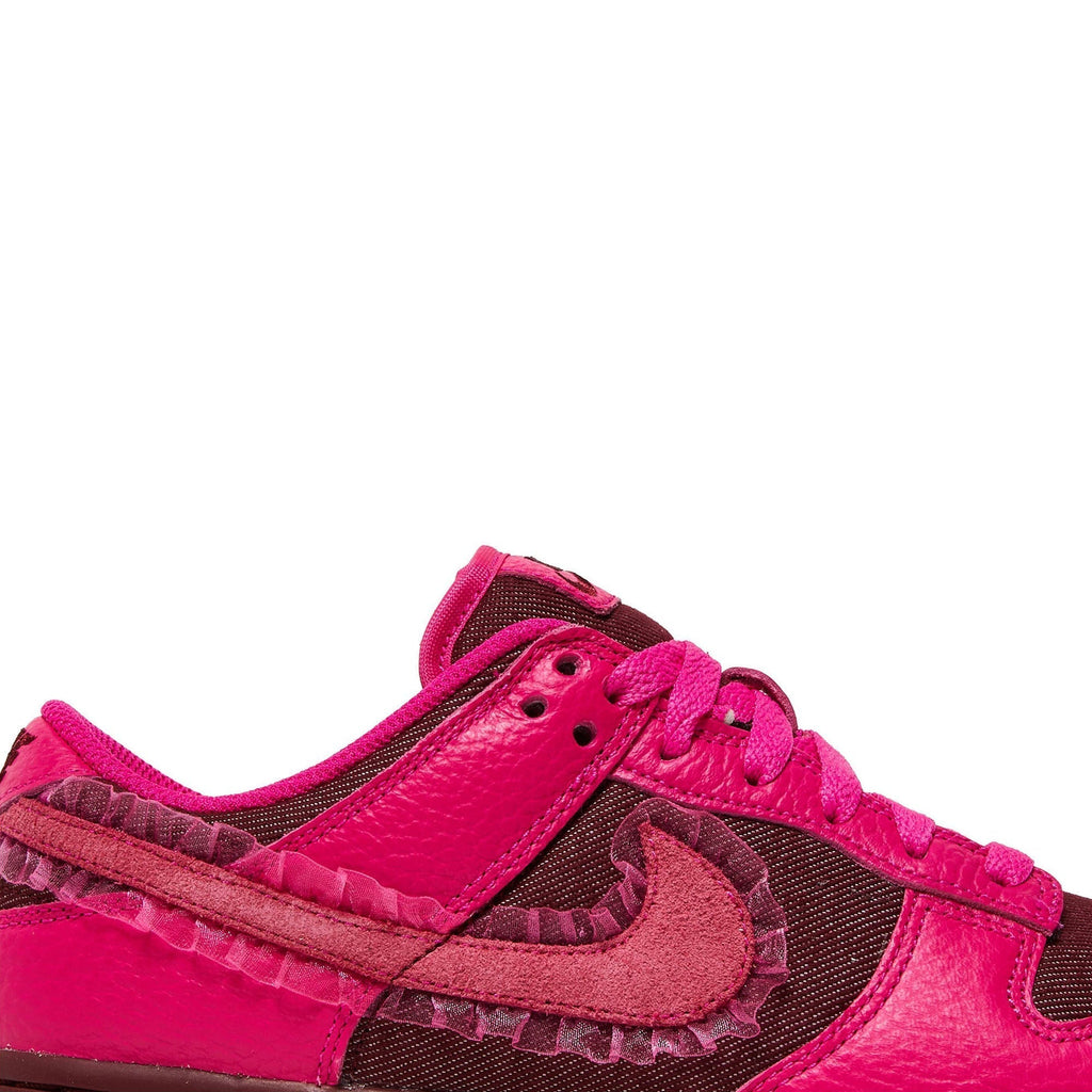 Wmns Dunk Low 'Valentine's Day' DQ9324-600