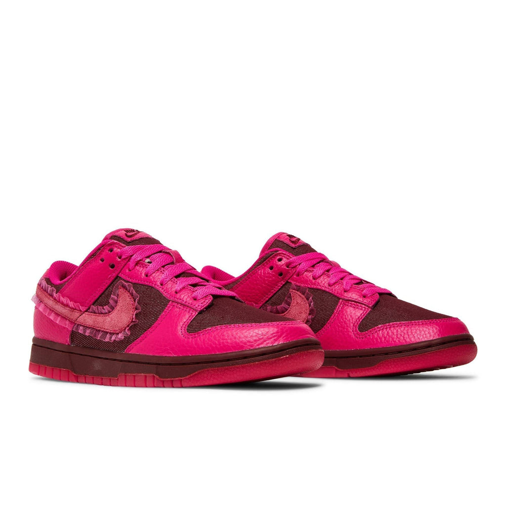 Wmns Dunk Low 'Valentine's Day' DQ9324-600
