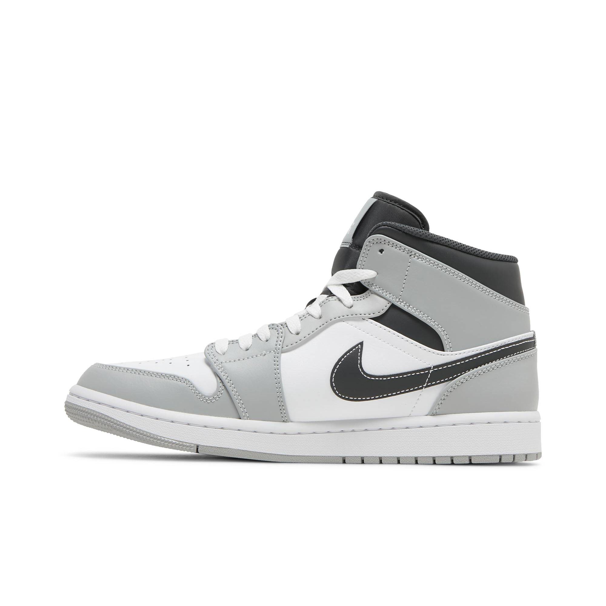 Air Jordan 1 Mid 'Light Smoke Grey' 554724-078