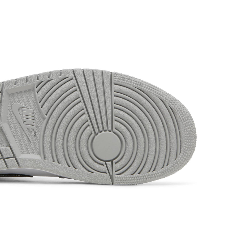 Air Jordan 1 Mid 'Light Smoke Grey' 554724-078