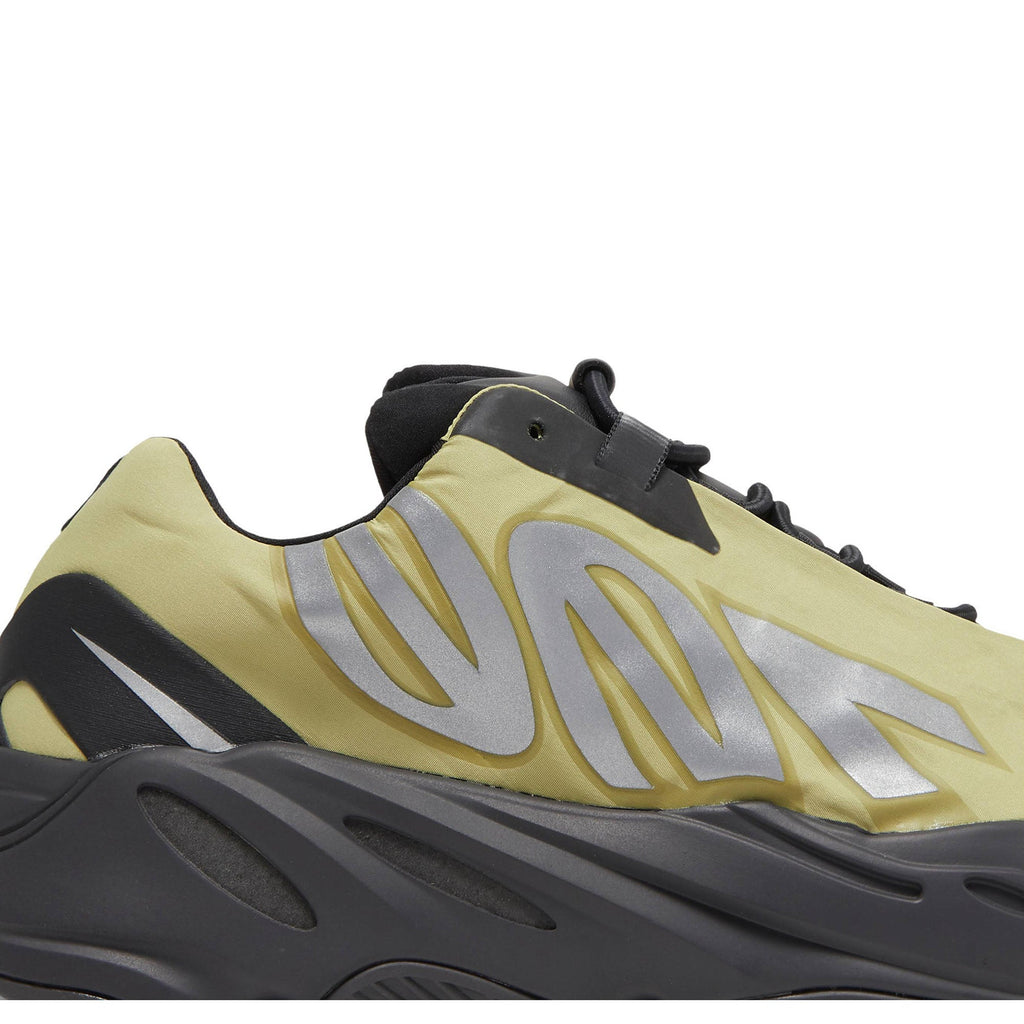 Yeezy Boost 700 MNVN 'Resin' GW9525