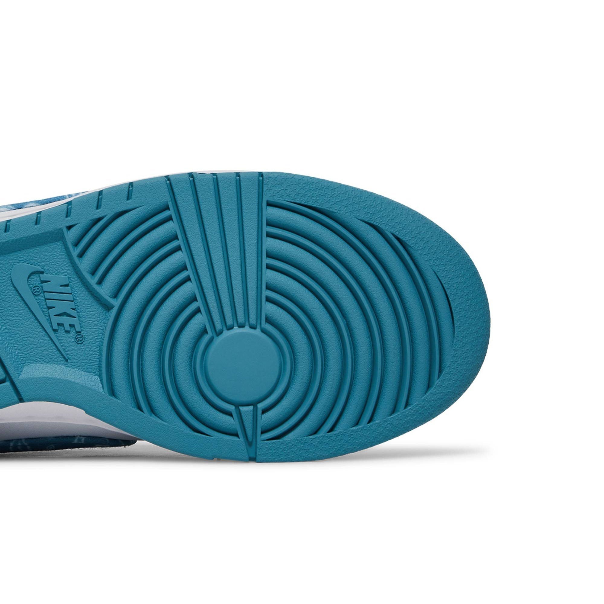 Wmns Dunk Low 'Blue Paisley' DH4401-101