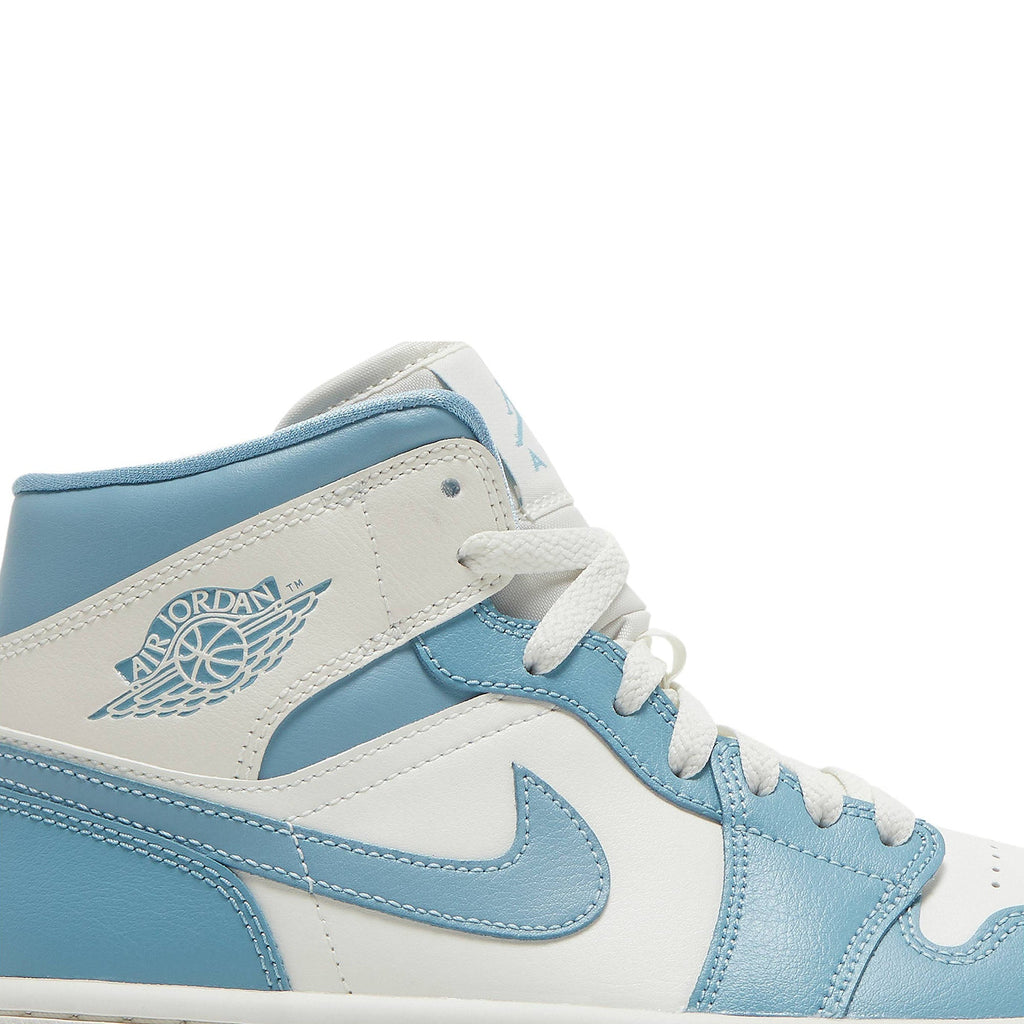 Wmns Air Jordan 1 Mid 'University Blue' BQ6472-141