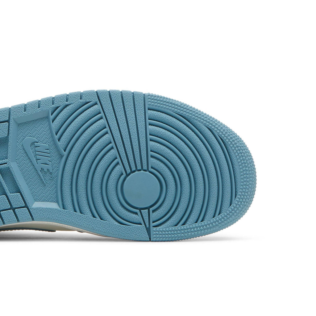 Wmns Air Jordan 1 Mid 'University Blue' BQ6472-141