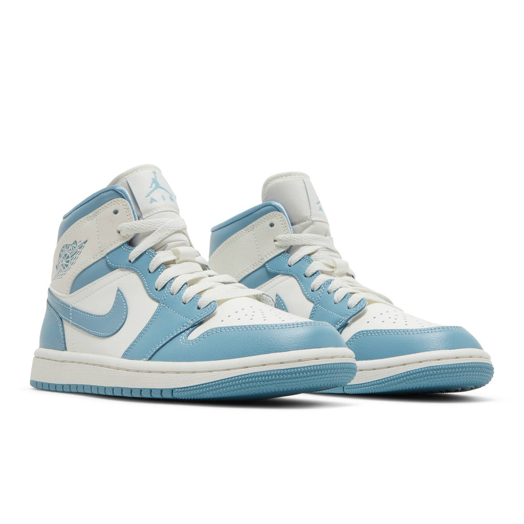Wmns Air Jordan 1 Mid 'University Blue' BQ6472-141