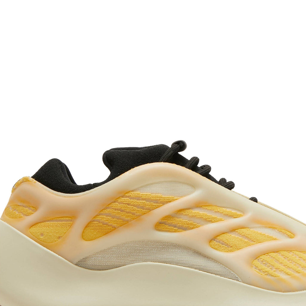 Yeezy 700 V3 'Mono Safflower' HP5425