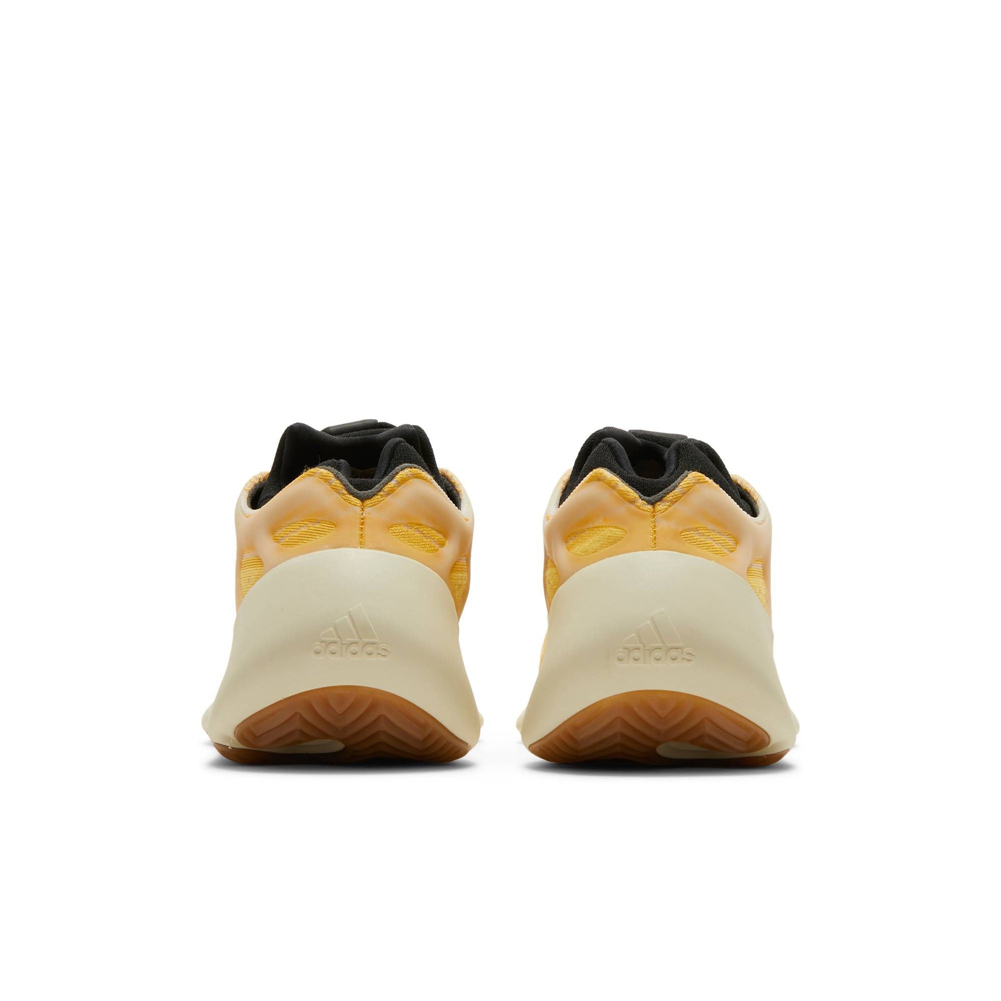 Yeezy 700 V3 'Mono Safflower' HP5425